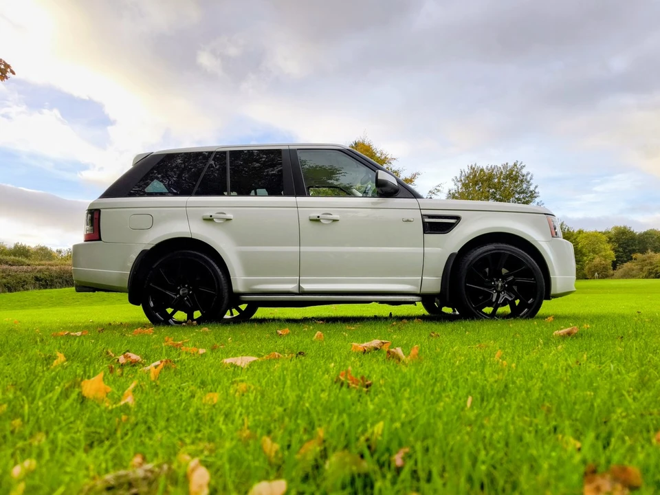 2012 Land Rover Range Rover L322 - Image 22 of 30