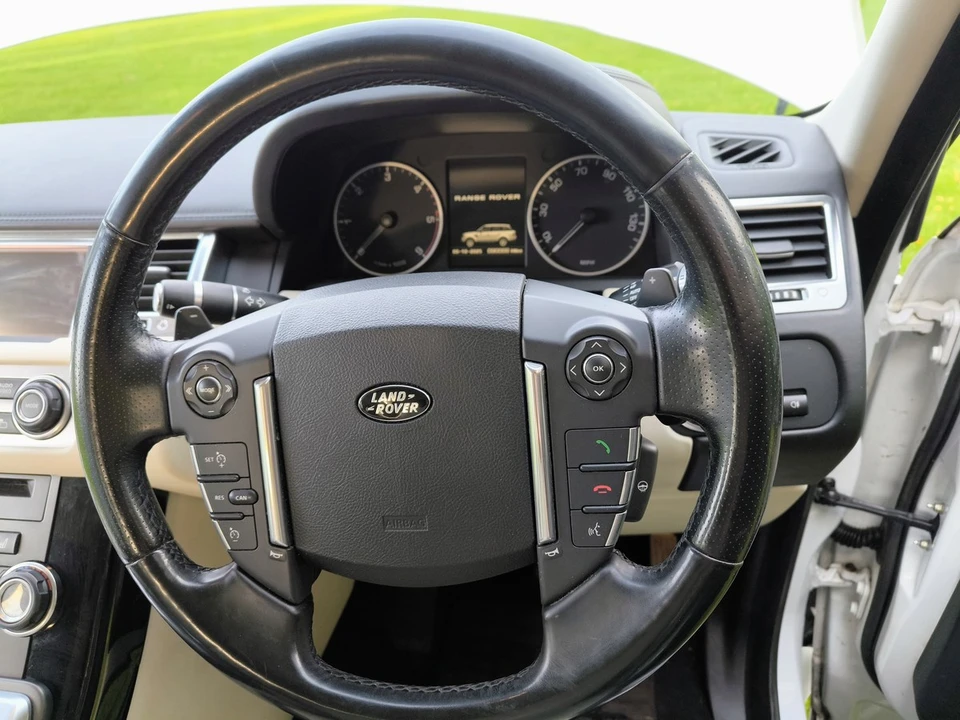 2012 Land Rover Range Rover L322 - Image 30 of 30
