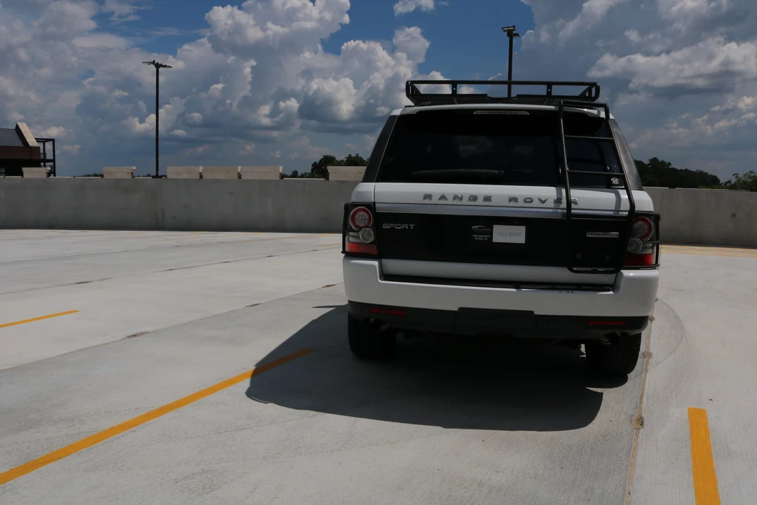 2012 Land Rover Range Rover Sport L320 - Image 14 of 31