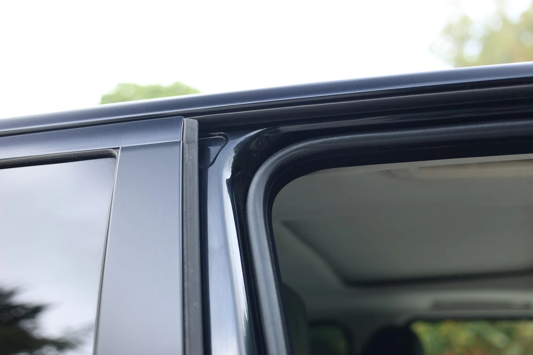 2012 Land Rover Range Rover L322 - Image 29 of 30