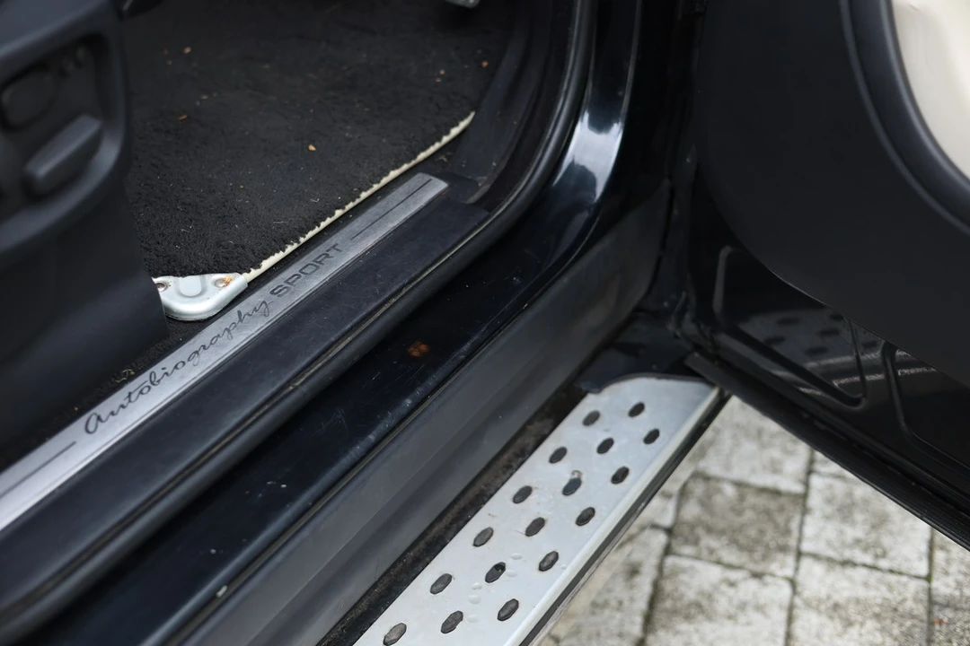 2012 Land Rover Range Rover L322 - Image 26 of 30