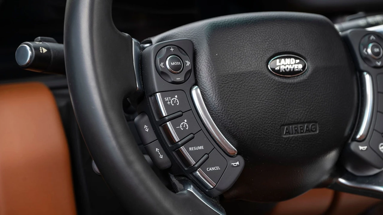 2012 Land Rover Range Rover L322 - Image 28 of 31