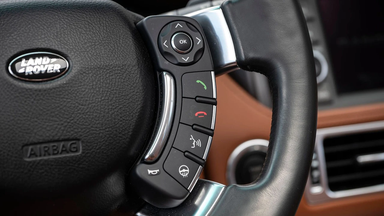 2012 Land Rover Range Rover L322 - Image 26 of 31