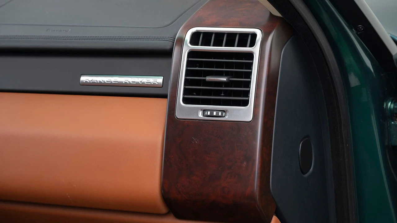 2012 Land Rover Range Rover L322 - Image 23 of 31
