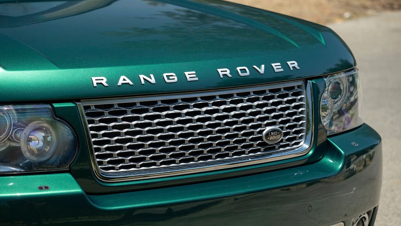 2012 Land Rover Range Rover L322 - Image 4 of 31