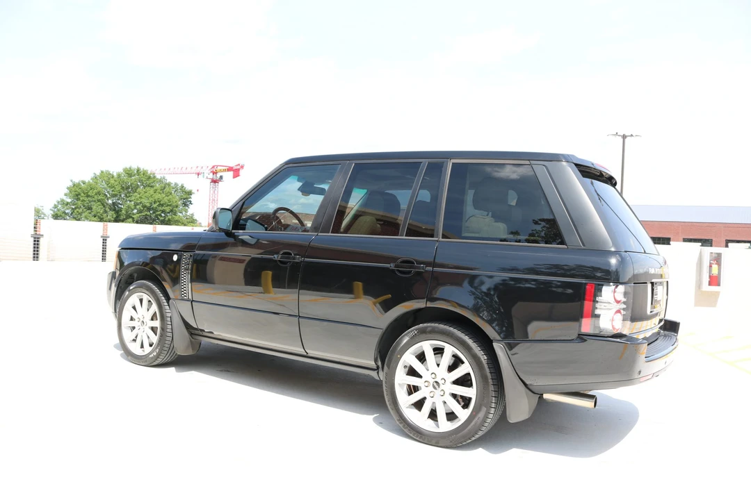 2012 Land Rover Range Rover L322 - Image 17 of 31