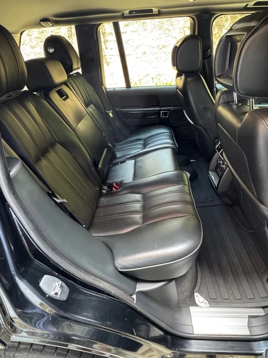 2012 Land Rover Range Rover L322 - Image 11 of 20