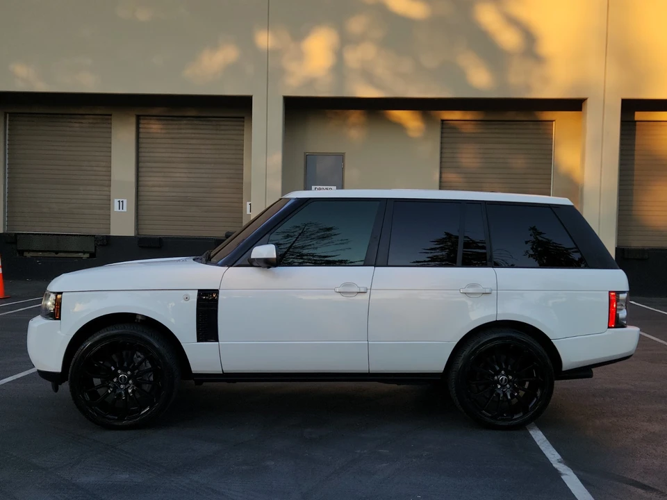 2012 Land Rover Range Rover L322 - Image 9 of 21