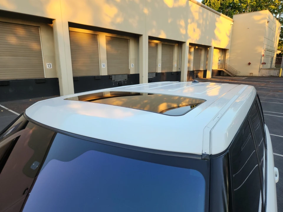 2012 Land Rover Range Rover L322 - Image 24 of 31