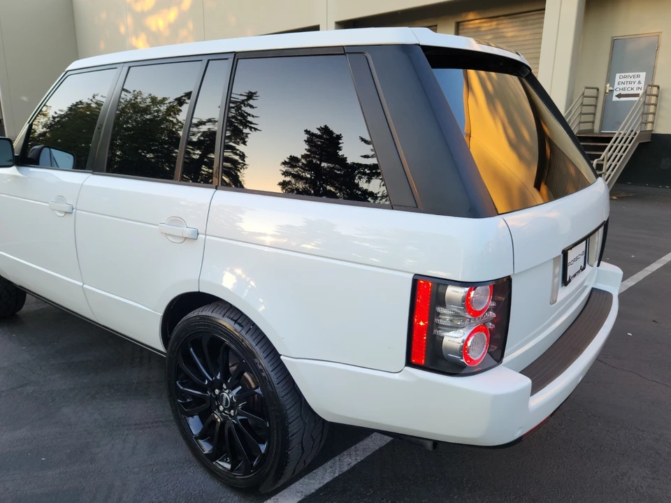 2012 Land Rover Range Rover L322 - Image 16 of 21