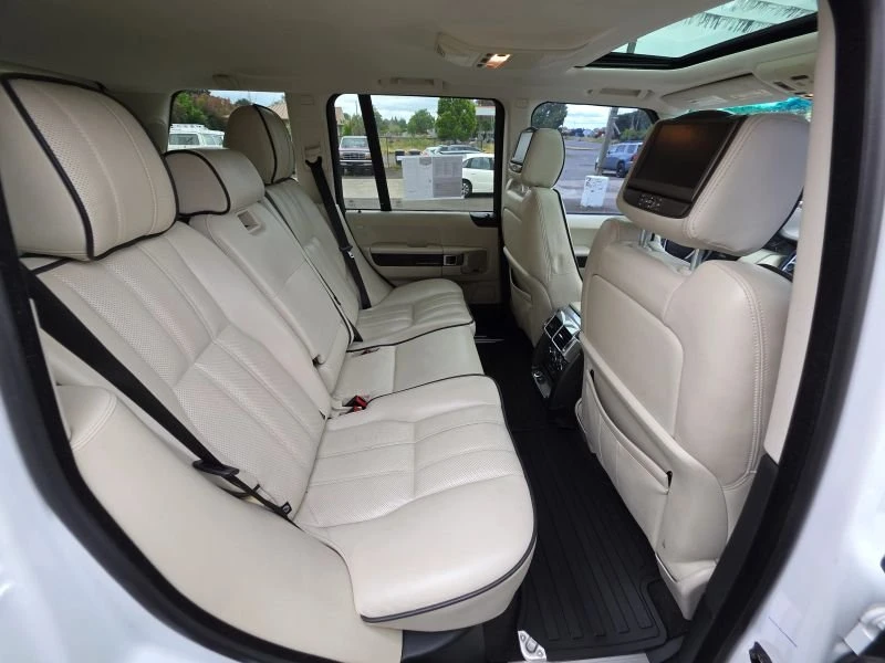 2012 Land Rover Range Rover L322 - Image 18 of 20