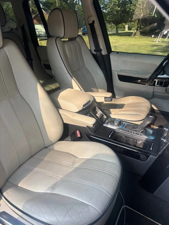 2012 Land Rover Range Rover L322 - Image 7 of 9