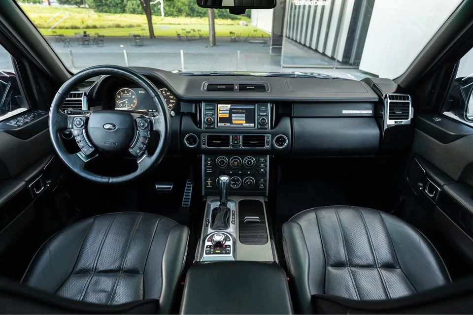 2012 Land Rover Range Rover L322 - Image 10 of 16