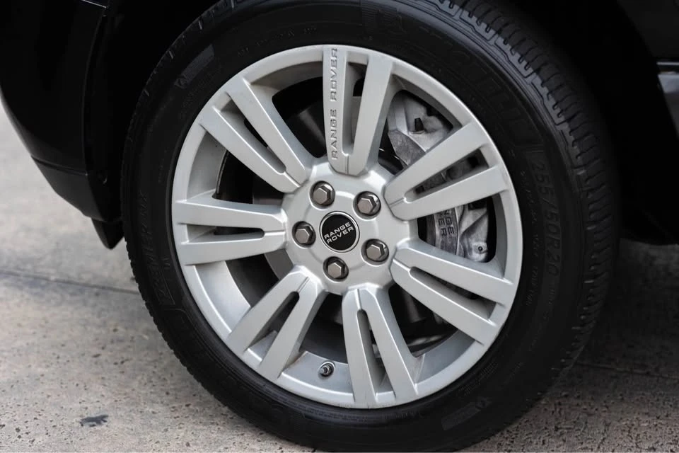 2012 Land Rover Range Rover L322 - Image 7 of 16