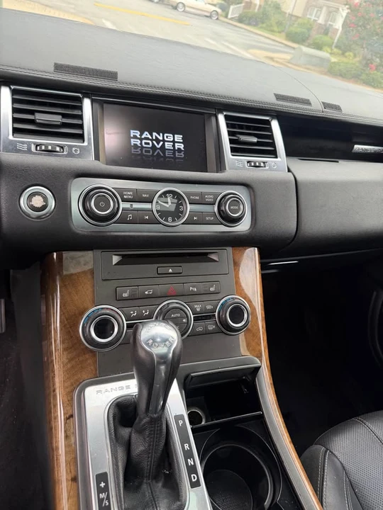 2012 Land Rover Range Rover L322 - Image 8 of 13