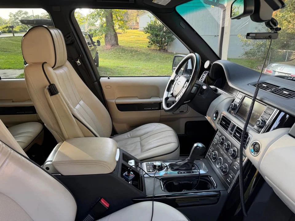2012 Land Rover Range Rover L322 - Image 8 of 15