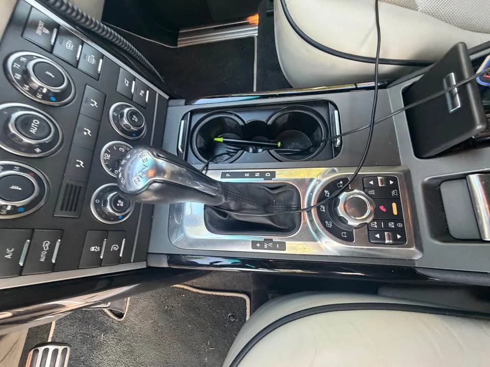 2012 Land Rover Range Rover L322 - Image 4 of 15