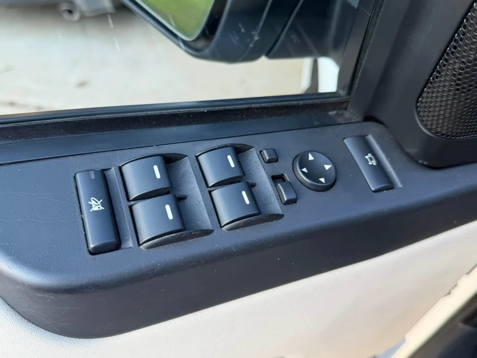 2012 Land Rover Range Rover L322 - Image 3 of 15