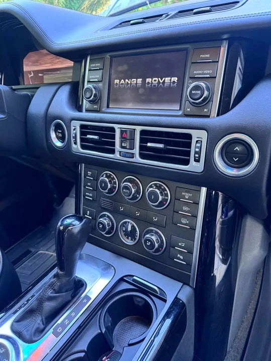 2012 Land Rover Range Rover L322 - Image 7 of 14