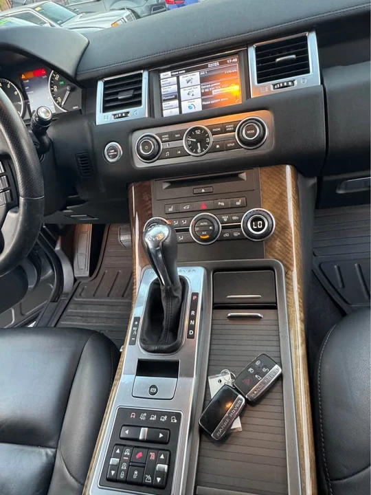 2012 Land Rover Range Rover Velar - Image 8 of 13
