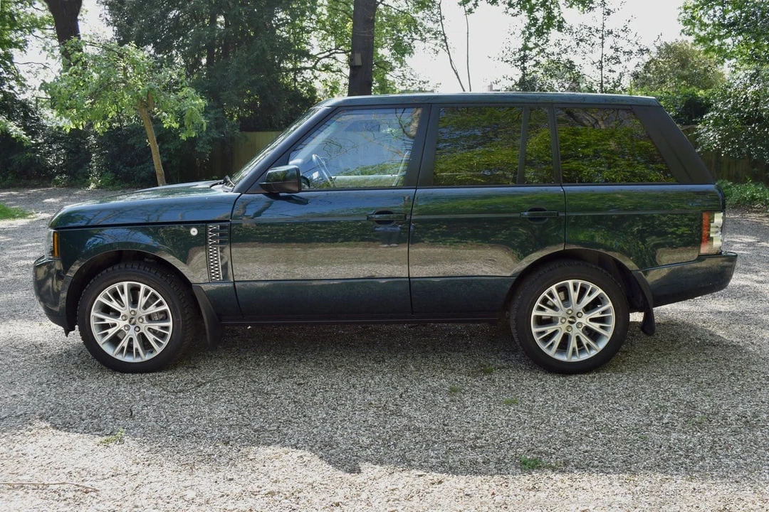 2012 Land Rover Range Rover L322 - Image 6 of 30