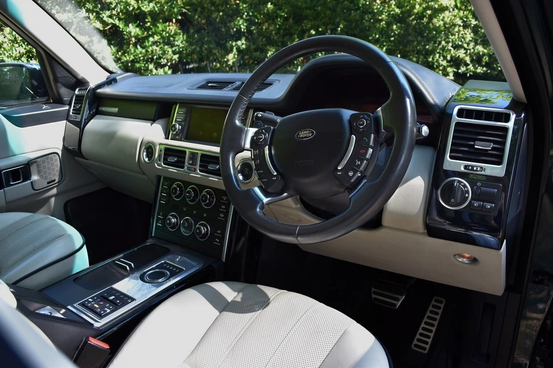 2012 Land Rover Range Rover L322 - Image 30 of 30