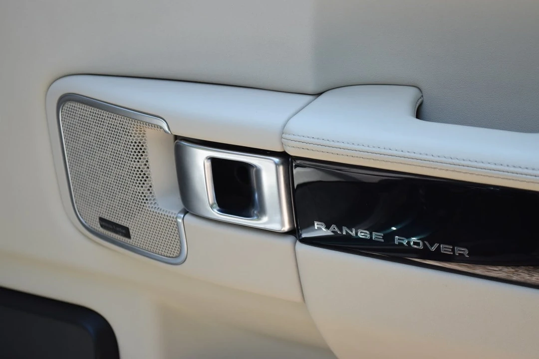2012 Land Rover Range Rover L322 - Image 23 of 30