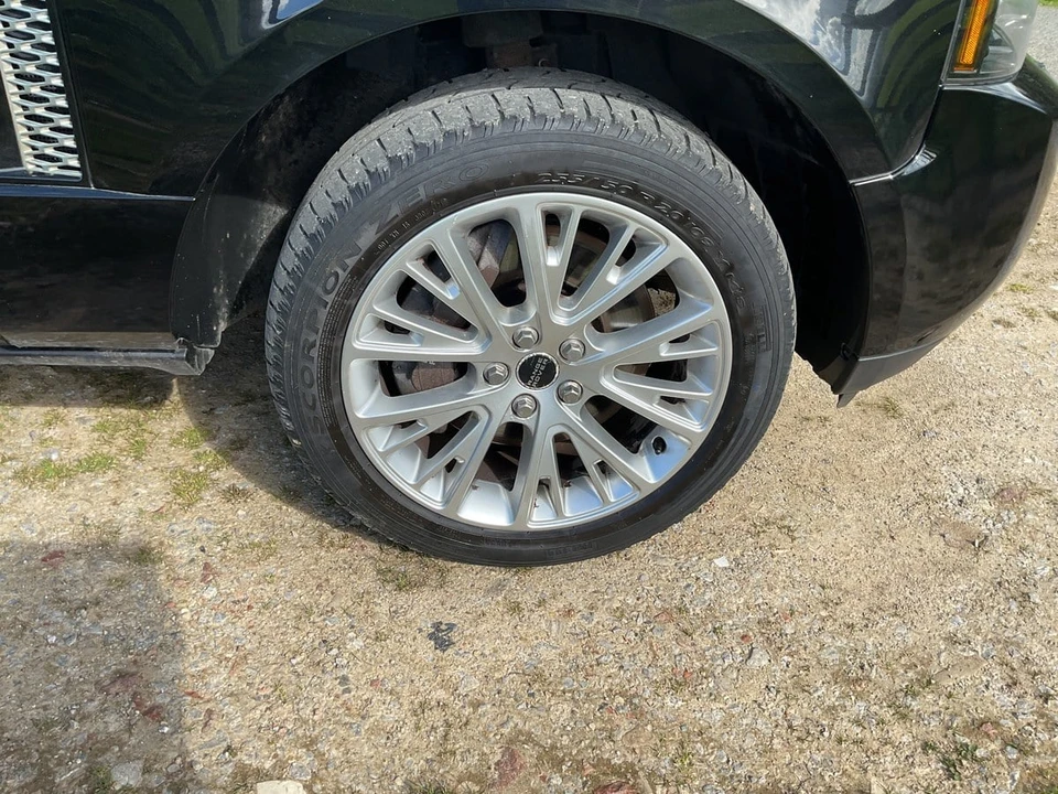 2012 Land Rover Range Rover L322 - Image 11 of 30