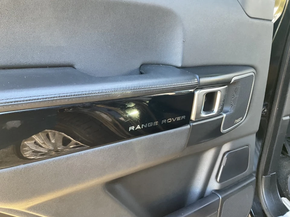 2012 Land Rover Range Rover L322 - Image 23 of 30