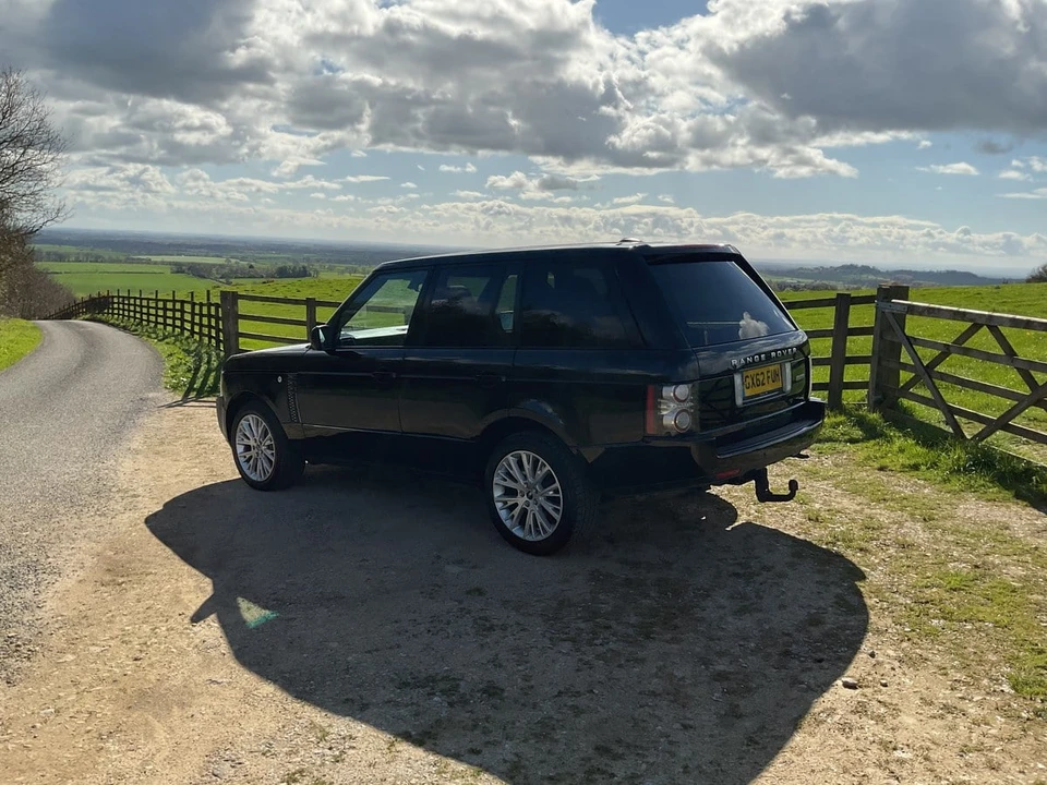2012 Land Rover Range Rover L322 - Image 5 of 30