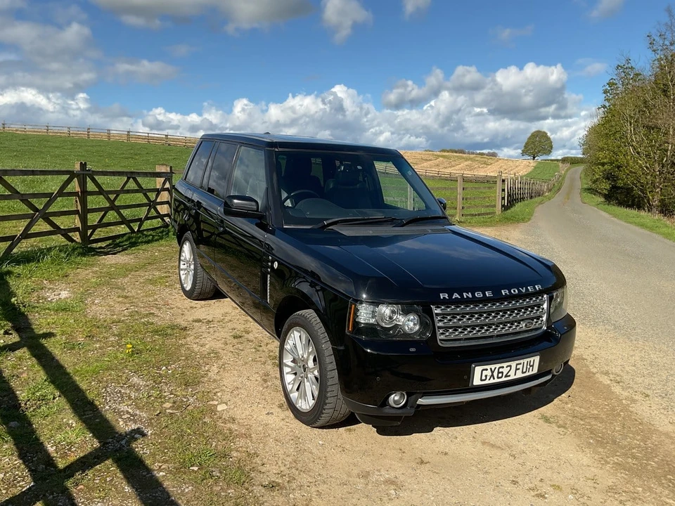 2012 Land Rover Range Rover L322 - Image 10 of 30