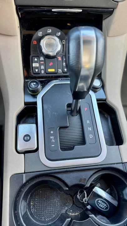 2012 Land Rover Discovery 4th Gen - Image 12 of 15