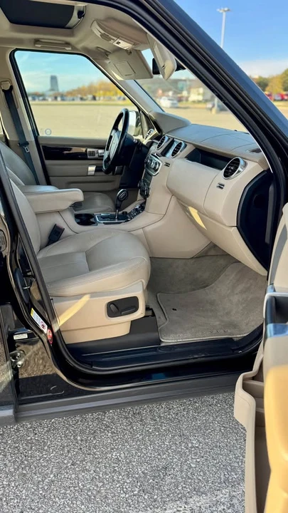 2012 Land Rover Discovery 4th Gen - Image 5 of 15