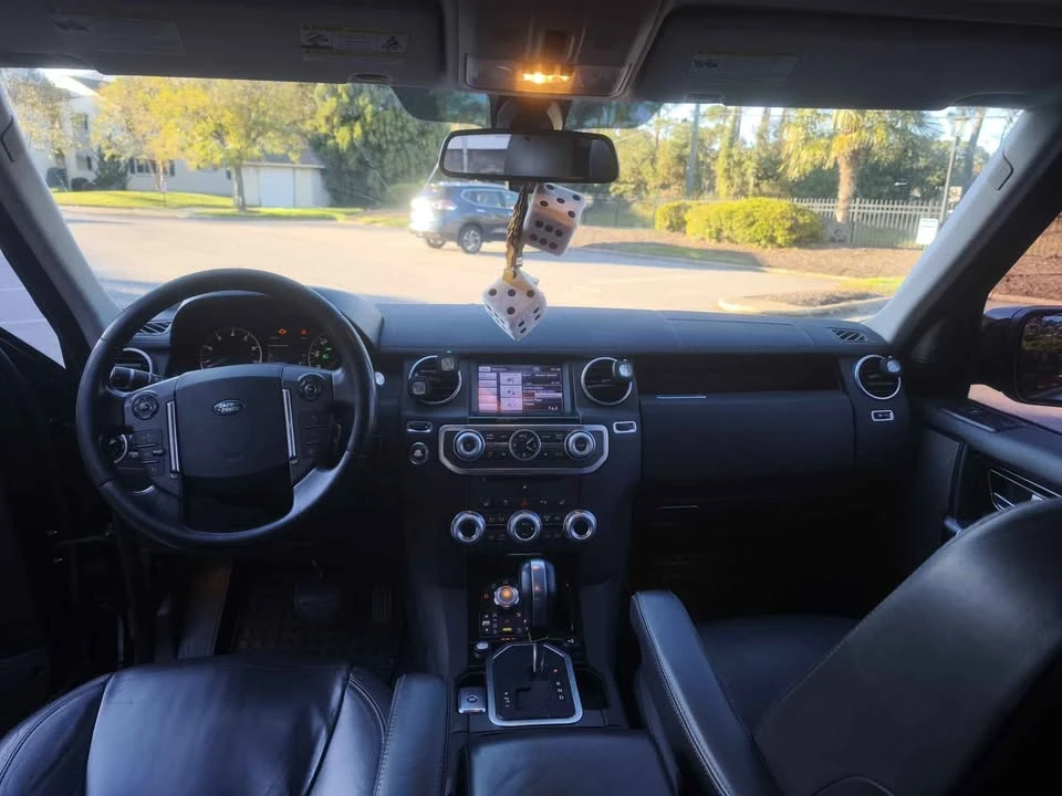 2012 Land Rover Discovery 4th Gen - Image 11 of 17