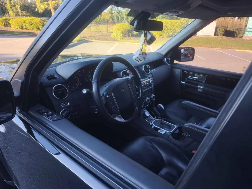 2012 Land Rover Discovery 4th Gen - Image 8 of 17