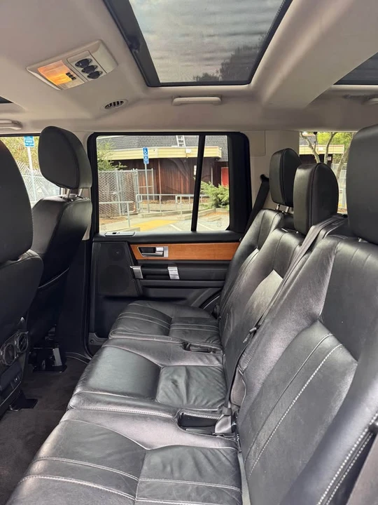 2012 Land Rover Discovery 4th Gen - Image 9 of 13