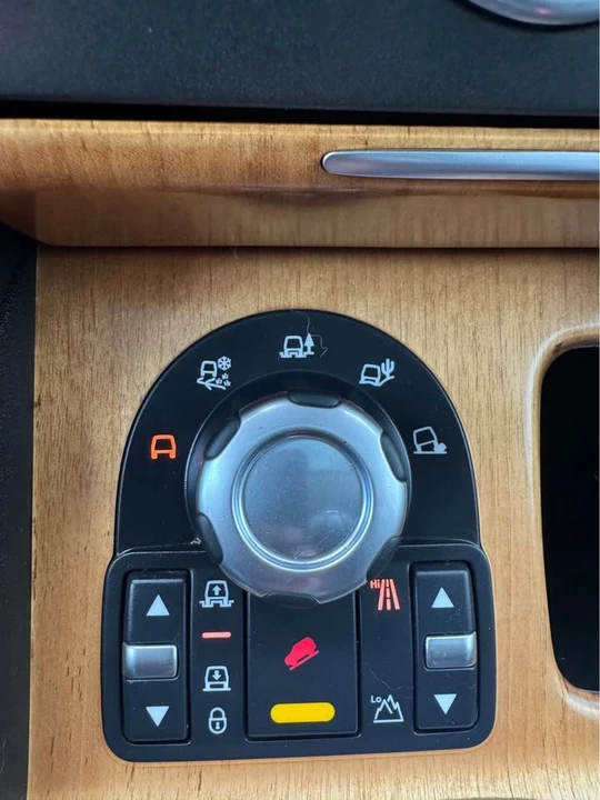 2012 Land Rover Discovery 4th Gen - Image 13 of 13