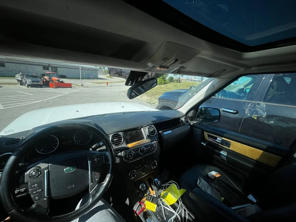 2012 Land Rover Discovery 4th Gen - Image 6 of 7