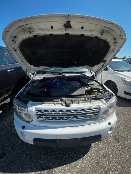 2012 Land Rover Discovery 4th Gen - Image 2 of 7