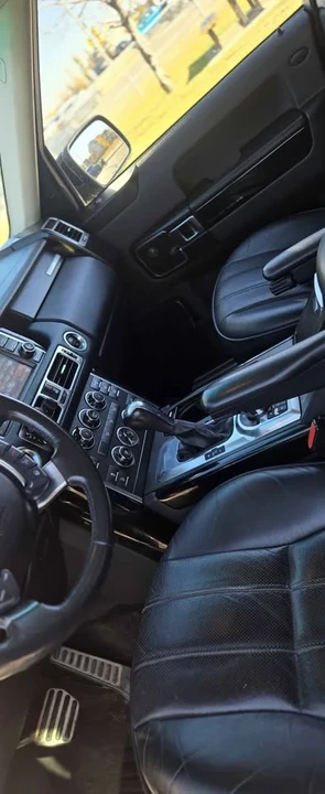 2012 Land Rover Range Rover L322 - Image 5 of 6