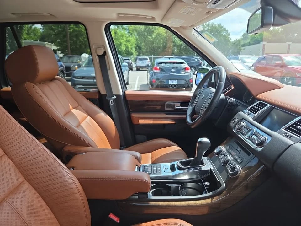 2012 Land Rover Range Rover L322 - Image 11 of 12