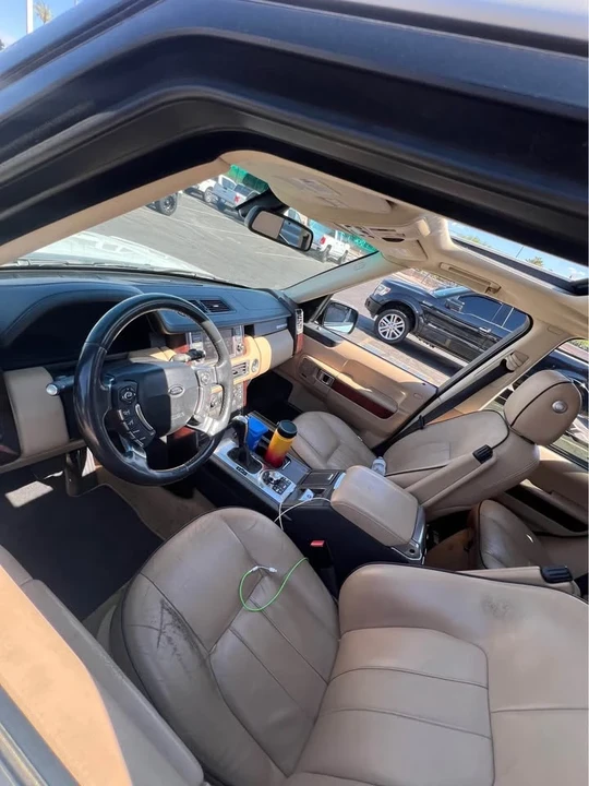 2012 Land Rover Range Rover L322 - Image 10 of 11