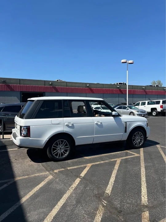 2012 Land Rover Range Rover L322 - Image 2 of 11