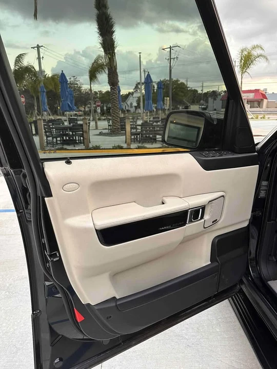 2012 Land Rover Range Rover L322 - Image 8 of 10