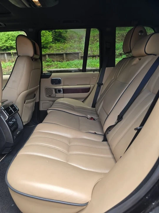 2012 Land Rover Range Rover L322 - Image 9 of 15