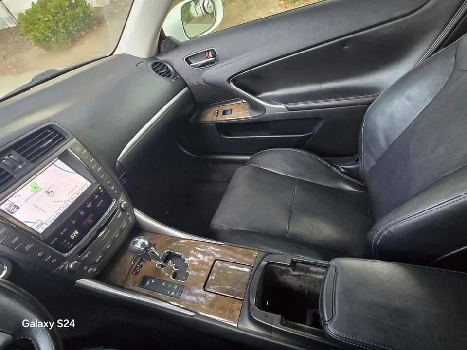 2012 Lexus IS 2nd Gen - Image 6 of 10