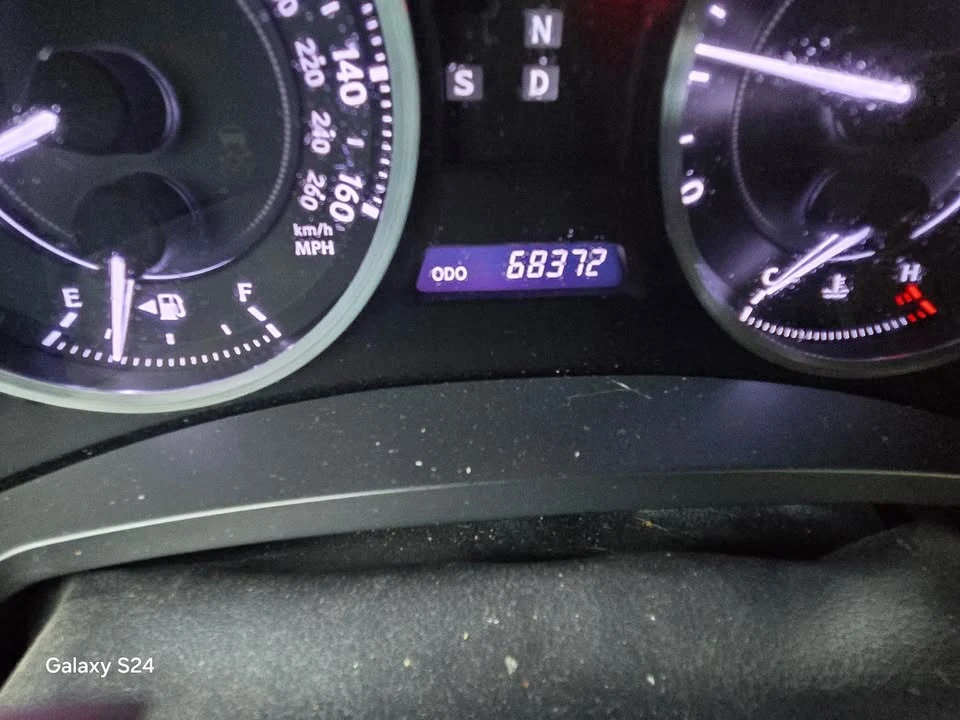 2012 Lexus IS 2nd Gen - Image 9 of 10