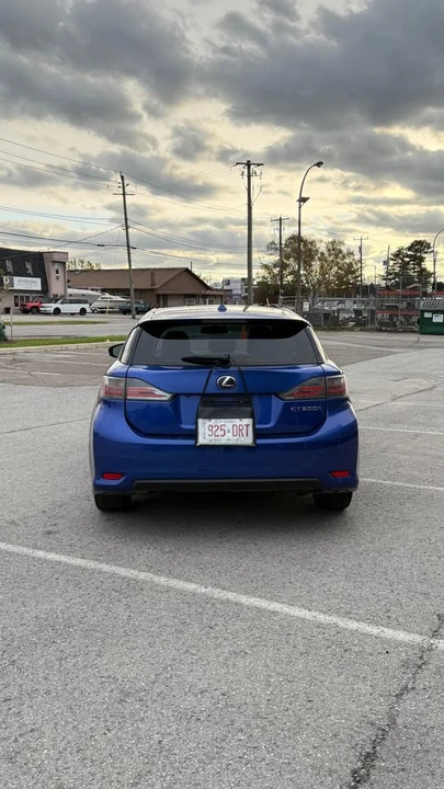 2012 Lexus CT - Image 4 of 15