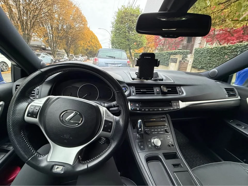 2012 Lexus CT - Image 7 of 10
