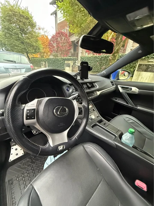2012 Lexus CT - Image 8 of 10